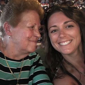 Meet your Posher, Mandy